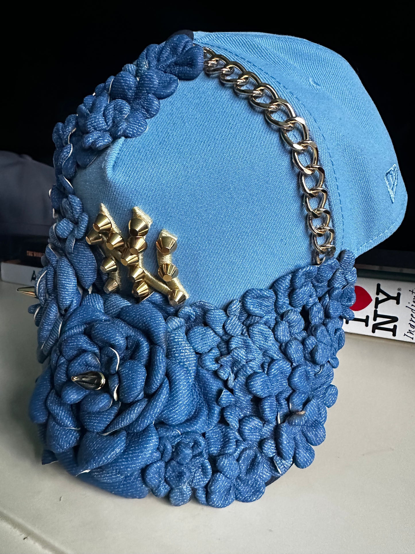 NY BLOOMS IN BLUE